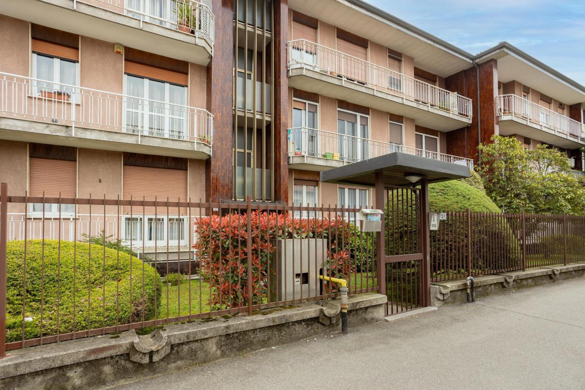 Suite 51 Appartamento Con Terrazzo A 50 Mt Dal Lago - Private Parking (Adults Only) Arona Kültér fotó
